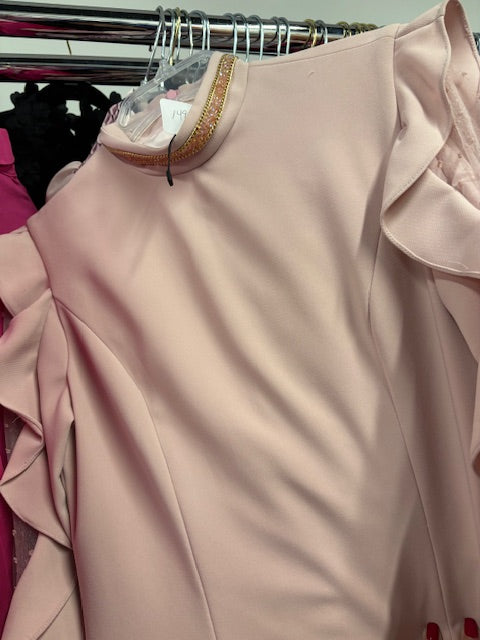 Pink crepe with pockets