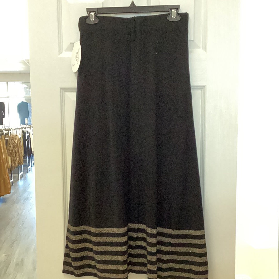 Ribbed Skirt with Gold Edging 33"